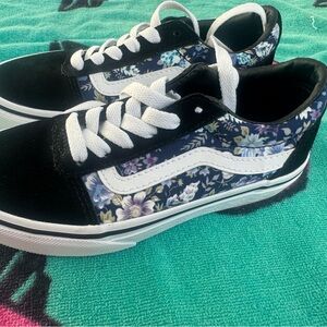 Vans Kids Sneakers with Floral and Black Design